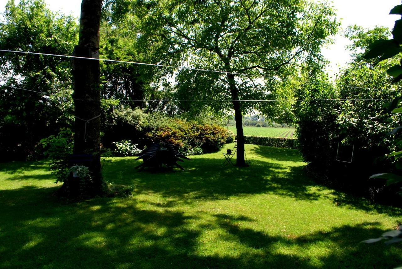 Vila De Riekhoff Een-West Exteriér fotografie