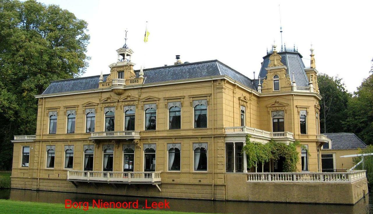 Vila De Riekhoff Een-West Exteriér fotografie